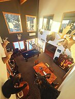 Bear Mountain Lodge