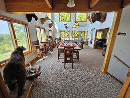 Bear Mountain Lodge
