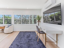 Relax on Marine Parade 2 BDR Apartment