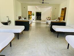 HOSTAL ORO VERDE HOMUN