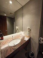 The Tribute Hotel