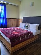 Khi Gha Thang Retreat