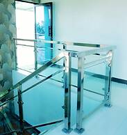 Rb's Three Storey House