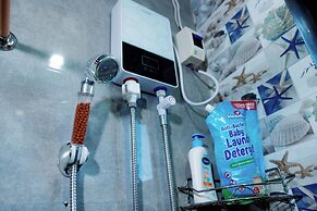 Rb's Three Storey House