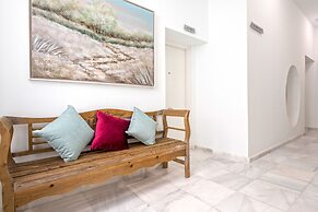 Genteel Home Recaredo