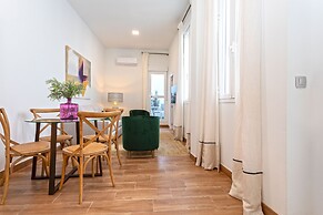 Genteel Home Recaredo