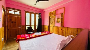 Snow and Field View Homestay