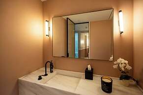 Athens Capital Suites-Mgallery Collection