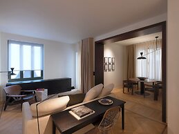 Athens Capital Suites-Mgallery Collection