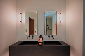 Athens Capital Suites-Mgallery Collection