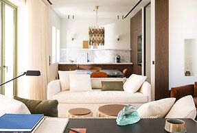 Athens Capital Suites-Mgallery Collection
