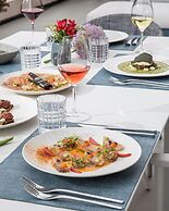 Athens Capital Suites-Mgallery Collection