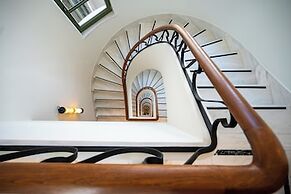 Athens Capital Suites-Mgallery Collection