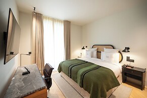 Athens Capital Suites-Mgallery Collection