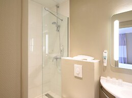 Ibis Paris Tour Montparnasse 15Ème