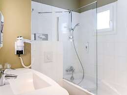 Ibis Paris Tour Montparnasse 15Ème