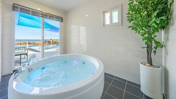 Yeongdeok Chaeumneul Poolvilla