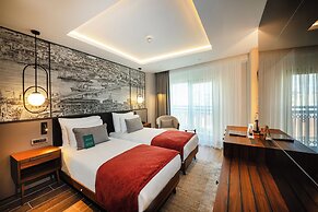 Levni Istanbul Hotel Handwritten Collection