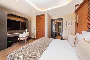 Levni Istanbul Hotel Handwritten Collection