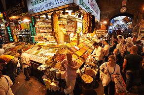 Levni Istanbul Hotel Handwritten Collection