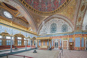 Levni Istanbul Hotel Handwritten Collection