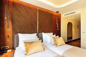 Levni Istanbul Hotel Handwritten Collection