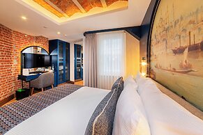 Levni Istanbul Hotel Handwritten Collection