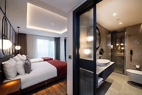 Levni Istanbul Hotel Handwritten Collection