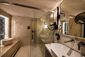 Levni Istanbul Hotel Handwritten Collection