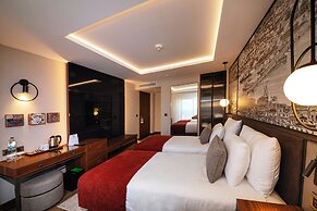 Levni Istanbul Hotel Handwritten Collection