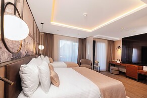 Levni Istanbul Hotel Handwritten Collection