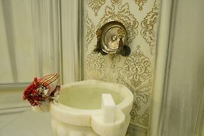Levni Istanbul Hotel Handwritten Collection