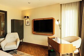 Levni Istanbul Hotel Handwritten Collection