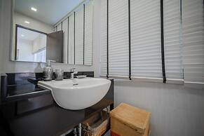 Laguna Park 3BR Townhome by NLA