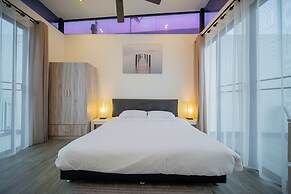 Laguna Park 3BR Townhome by NLA