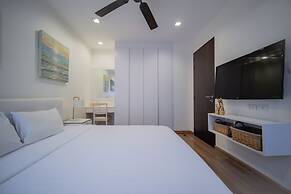 Laguna Park 3BR Townhome by NLA