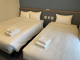 Hotel Living Inn Kenchoumaeeki