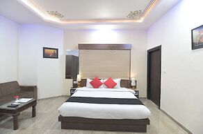 Hotel Grand Majestic