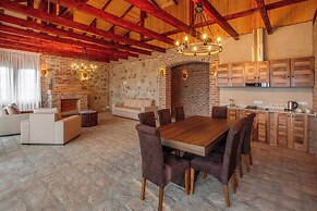 Schuchmann Wines Château,Villas & SPA