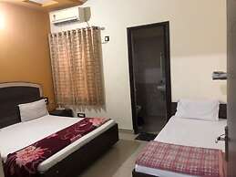 Goroomgo Gs Paradise Amritsar