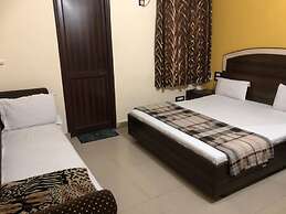 Goroomgo Gs Paradise Amritsar