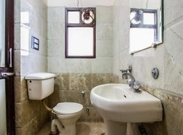 Goroomgo Gs Paradise Amritsar