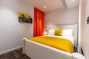 Luxurious Haven in Battersea