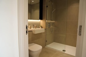 Luxurious Haven in Battersea