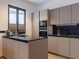 Premium Apartment With Balcony