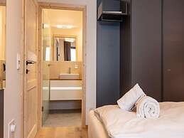 Premium Apartment With Balcony