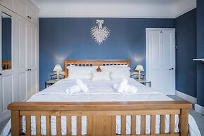 Overland Road 4 Bed House Mumbles