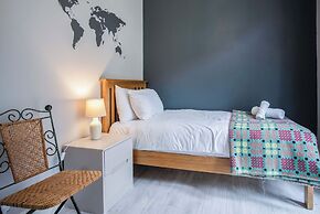 Overland Road 4 Bed House Mumbles