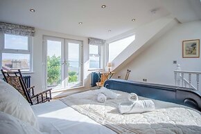 Overland Road 4 Bed House Mumbles