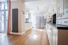 Overland Road 4 Bed House Mumbles